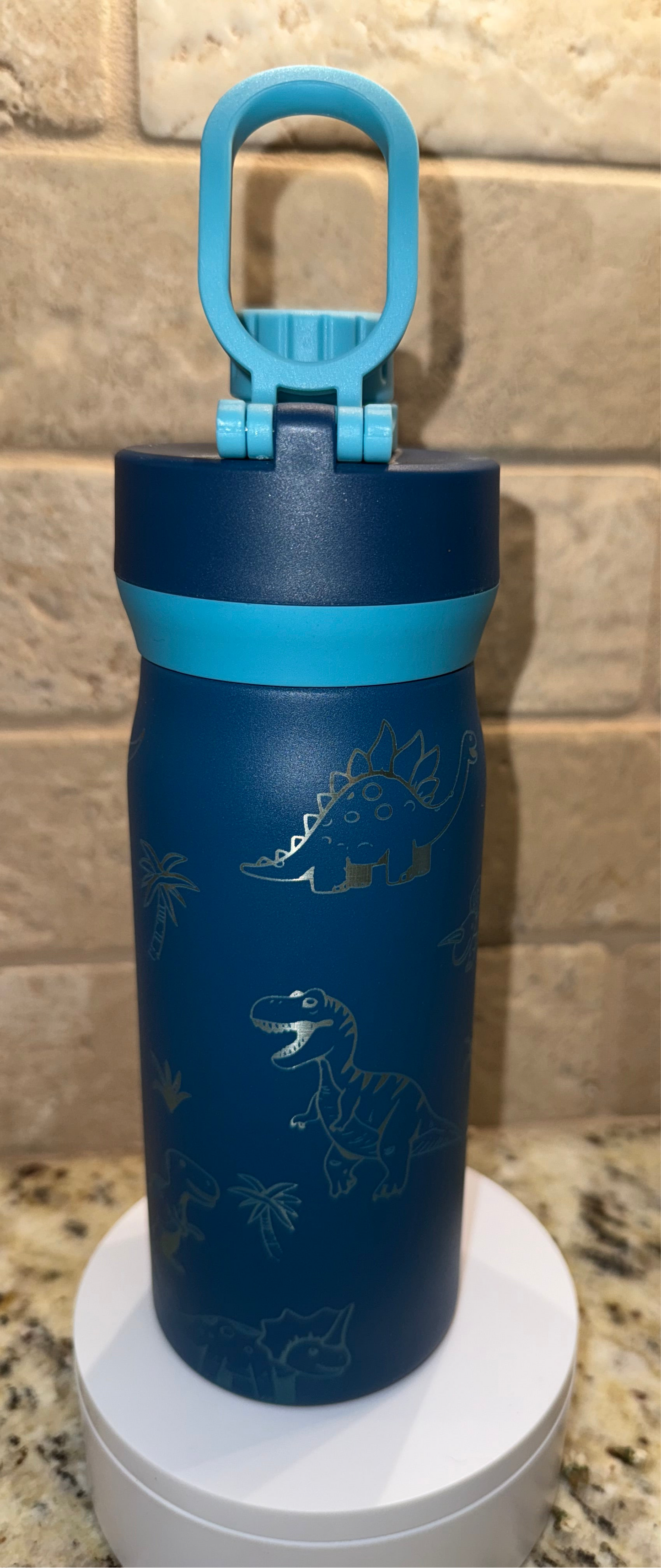 Dino cup